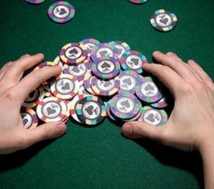 Freeroll: giocare a poker senza spendere nulla