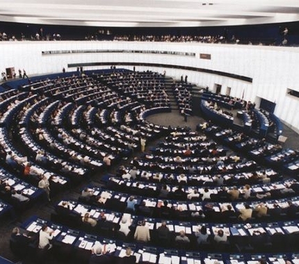 L'Unione Europea apre al divieto di pubblicità al gioco d'azzardo