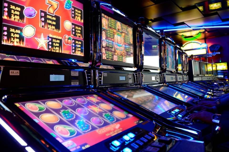 Gioco terrestre al -50%, in crescita l'online: i cambiamenti durante la crisi da Covid-19