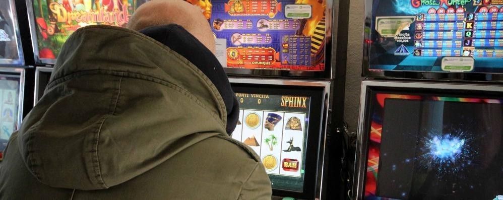 Rapporto Coop, l'italiano medio non è un giocatore di slot machine