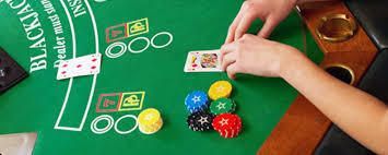 Cosa è l'assicurazione nel Blackjack e perchè è una fregatura?