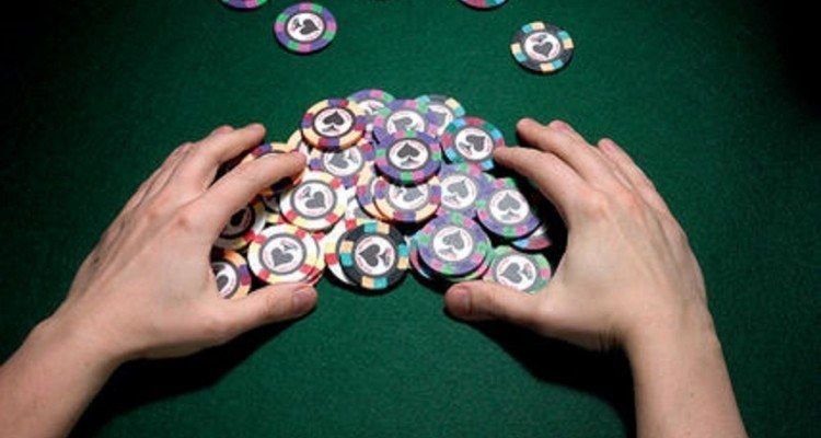 Freeroll: giocare a poker senza spendere nulla