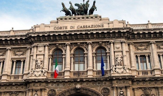 I pericoli del gioco illegale. Cassazione conferma condanna di un sodalizio criminale