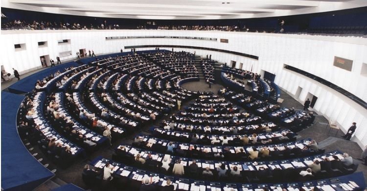 L'Unione Europea apre al divieto di pubblicità al gioco d'azzardo